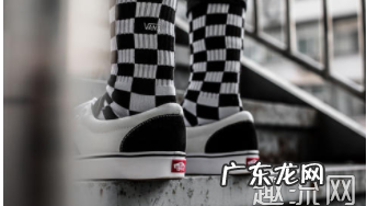 万斯是哪个国家的品牌？属于什么档次？