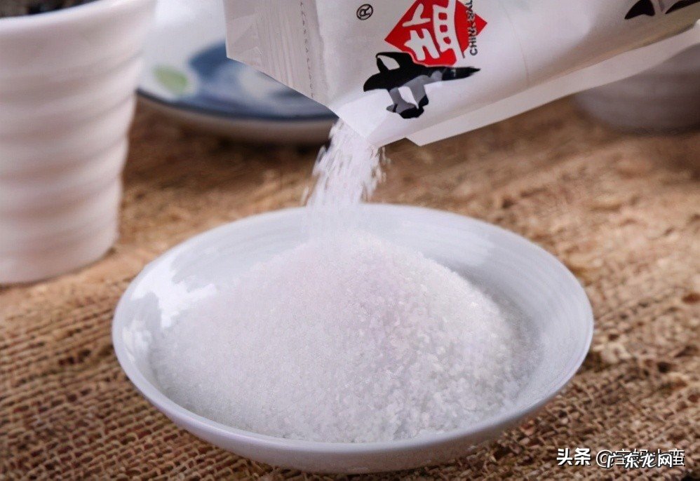 四个恢复衣服原色的小技巧 衣服掉色怎么处理