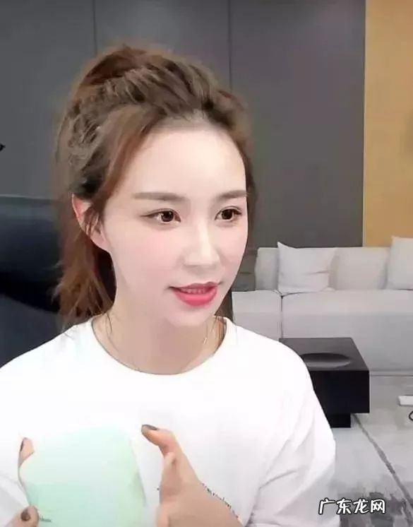 曝光雪梨直播成长历史 网红雪梨个人资料