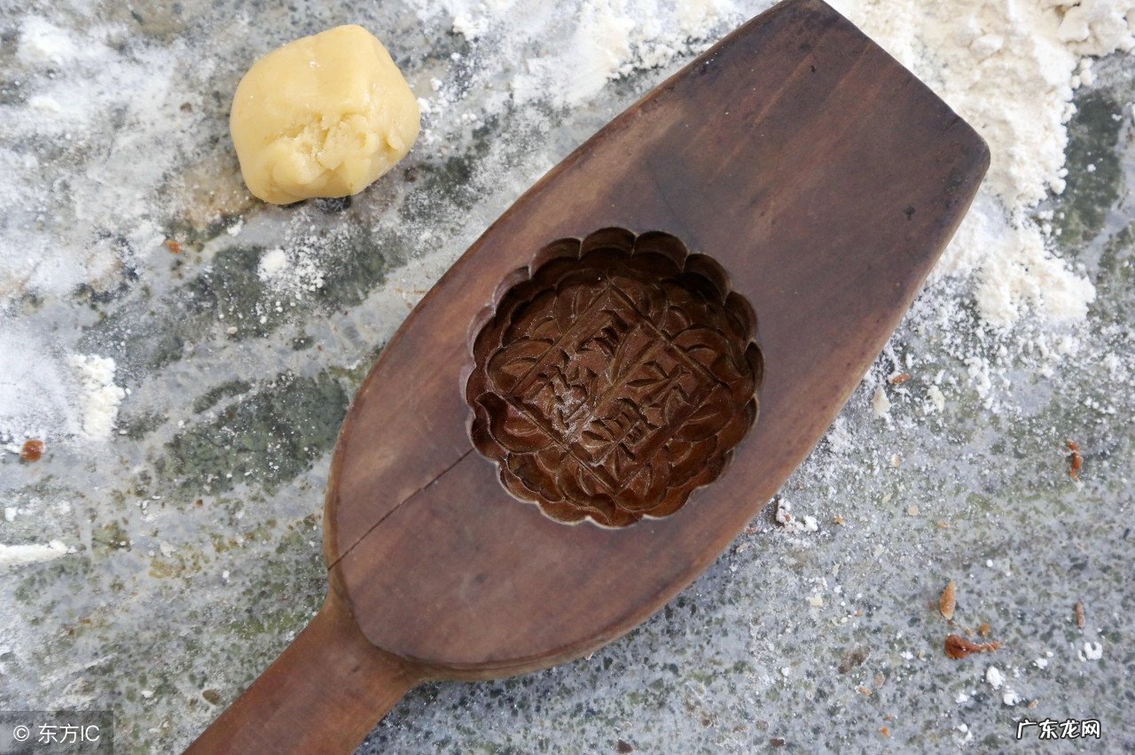 中秋节为什么要吃月饼？有什么来历？