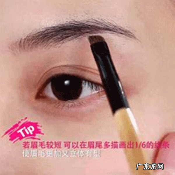 女士化淡妆的基本步骤 女生怎么化淡妆