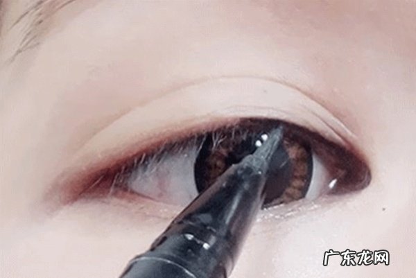 女士化淡妆的基本步骤 女生怎么化淡妆