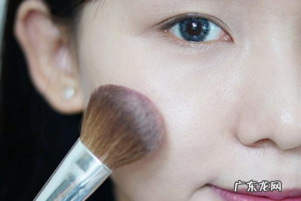 女士化淡妆的基本步骤 女生怎么化淡妆