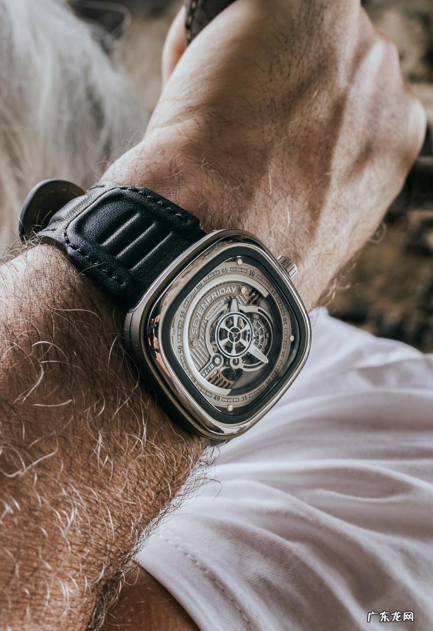 10条男士服装搭配技巧 男士如何搭配衣服好看