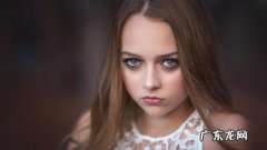 描述蓝眼睛的句子 【抖音文案】蓝眼睛的描述