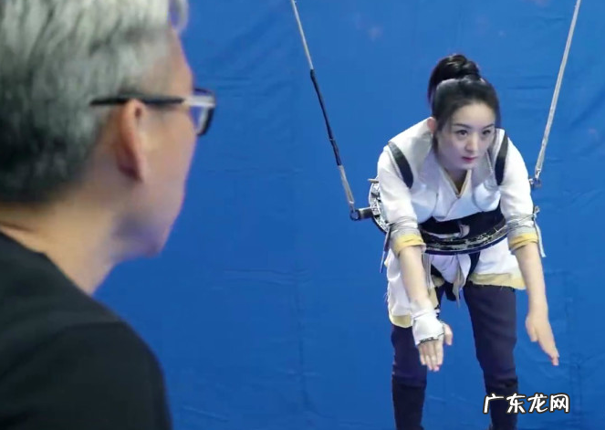 从底层逆袭成功的8位明星 草根明星的人物有哪些