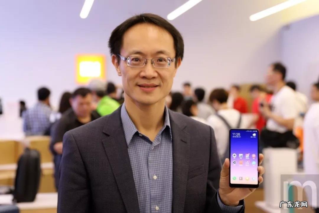 雷军身价值多少？背后的大佬是谁？