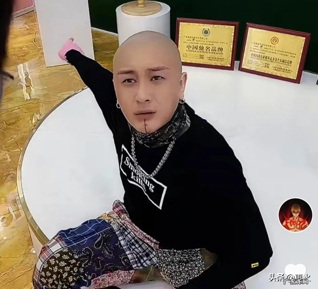 快手网红方丈是谁？他是怎么火的？