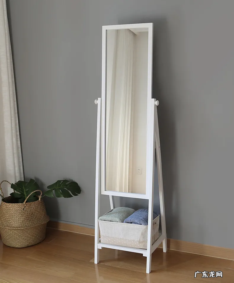 4个适合摆放试衣镜的地方 试衣镜放在家里面哪个位置比较好