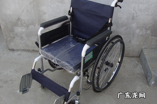 下肢残疾不能站立的人怎么称体重,秤小坐不下