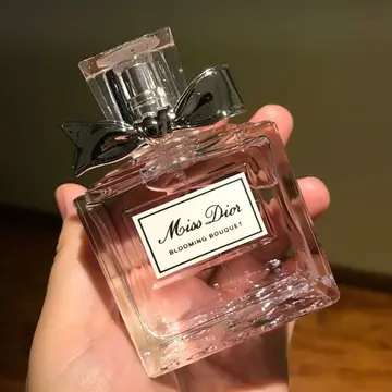 迪奥香水专柜价格一览表 迪奥香水多少钱一瓶