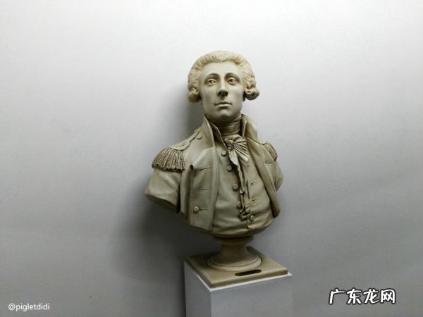 老佛爷百货是哪个国家的?属于什么档次品牌?