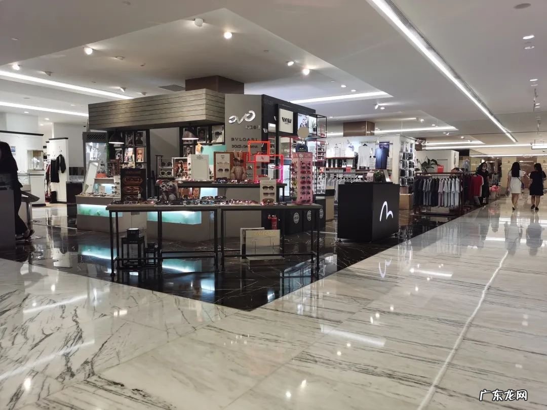 高岛屋是干什么的？里面有什么？