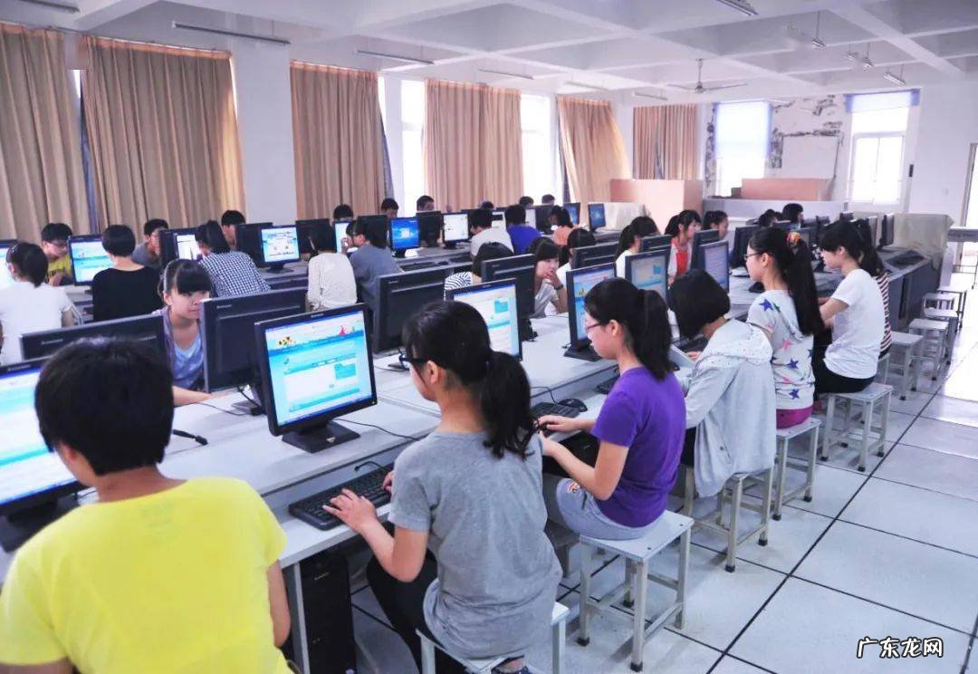 学电子商务出来能干嘛?就业前景怎么样?