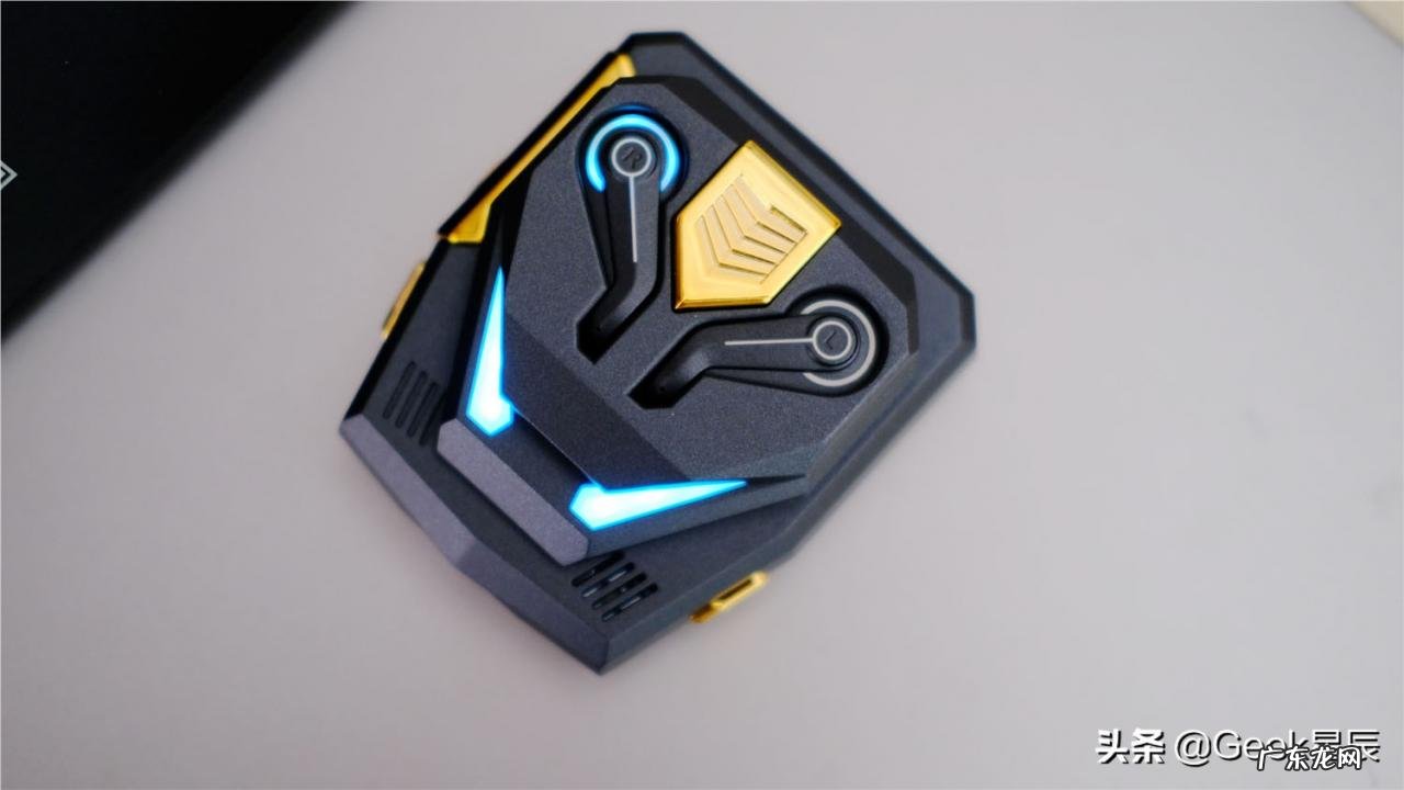 魔声狮甲游戏耳机开箱测评 魔声耳机怎么样