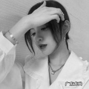 女生干净简单气质的句子 【抖音文案】女生句子简单干净霸气