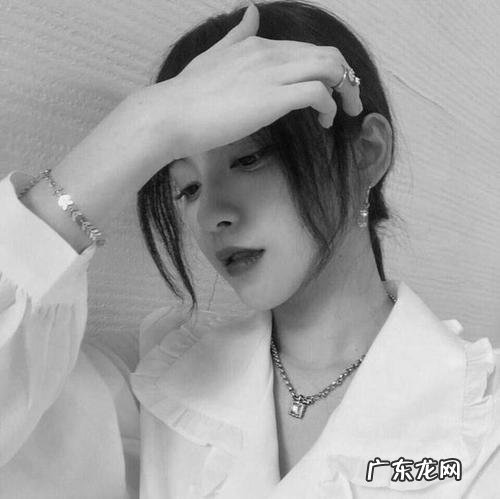 女生干净简单气质的句子 【抖音文案】女生句子简单干净霸气