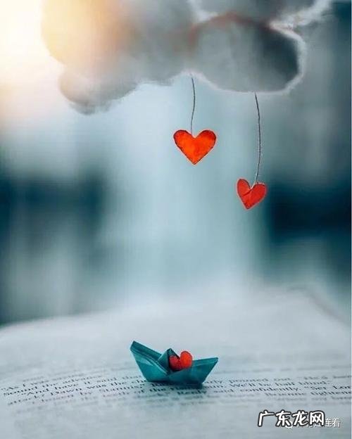 适合深夜发朋友圈的心情句子,简短走心 【抖音文案】心情发朋友圈的句子简短