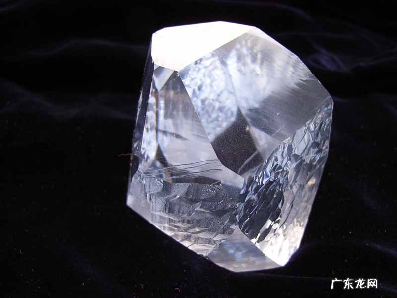 简单快速的5招辨别方法 怎么辨别真假水晶