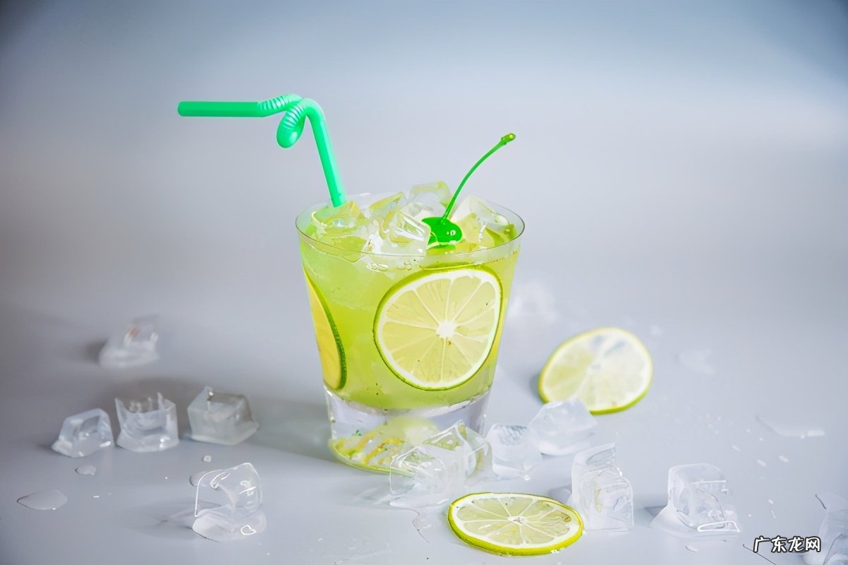 调酒师要学多久?学费多少?