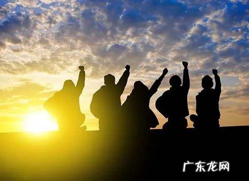 以前眼里有光现在没了的句子 【抖音文案】表达眼里有光的句子