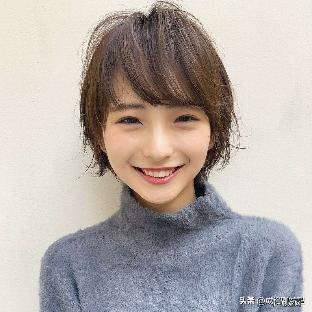 适合圆脸型女生的12款发型 大圆脸适合什么发型