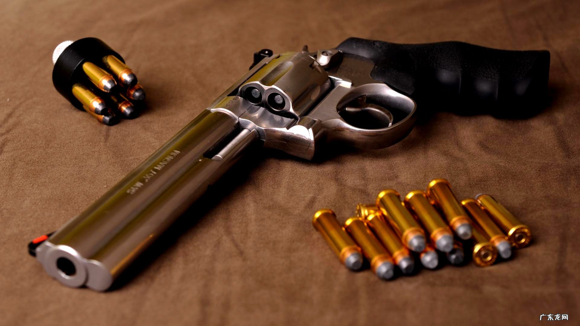 为什么宇宙空间站中感觉不到体重,尽管还是受到重力作用的?