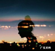 形容晚上独自一人走在路上的句子 【抖音文案】形容独自一人唯美句子
