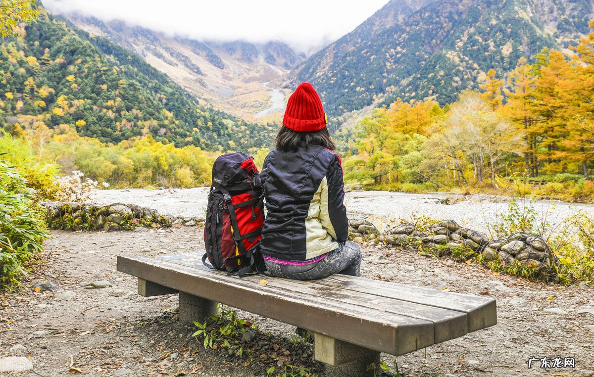 户外徒步装备清单 户外徒步装备有哪些