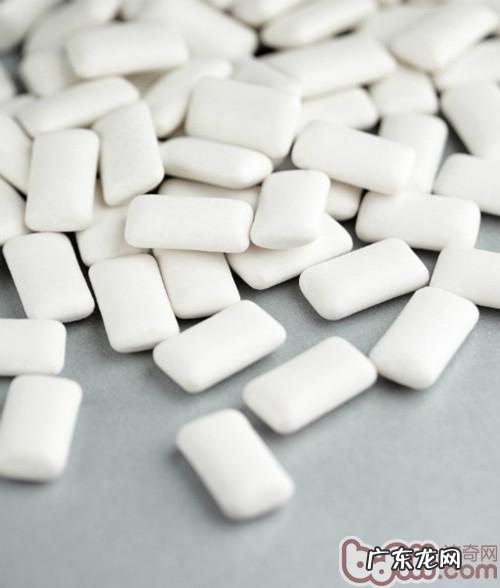 有害的麦芽糖醇和犬胃扭转扩大