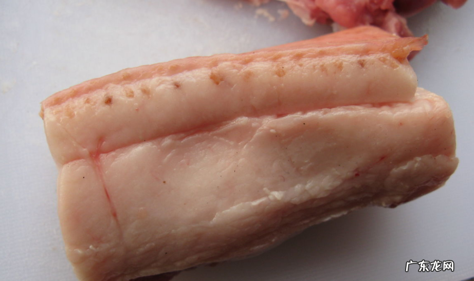 脂肪是怎么排出来的。是拉屎。拉尿。还是汗水