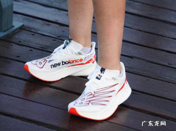 专业跑步鞋品牌排行榜 专业跑鞋哪个牌子穿着舒服质量好
