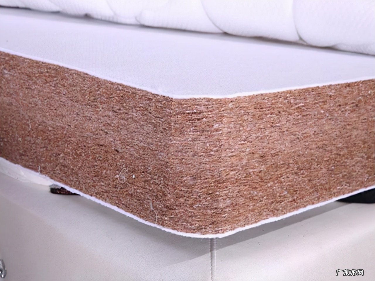 附选床垫注意事项 选床垫选什么材质的好