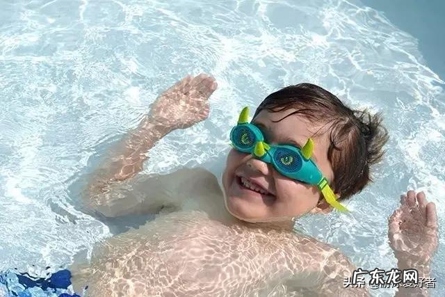 泳镜如何防雾小窍门 泳镜如何防雾气