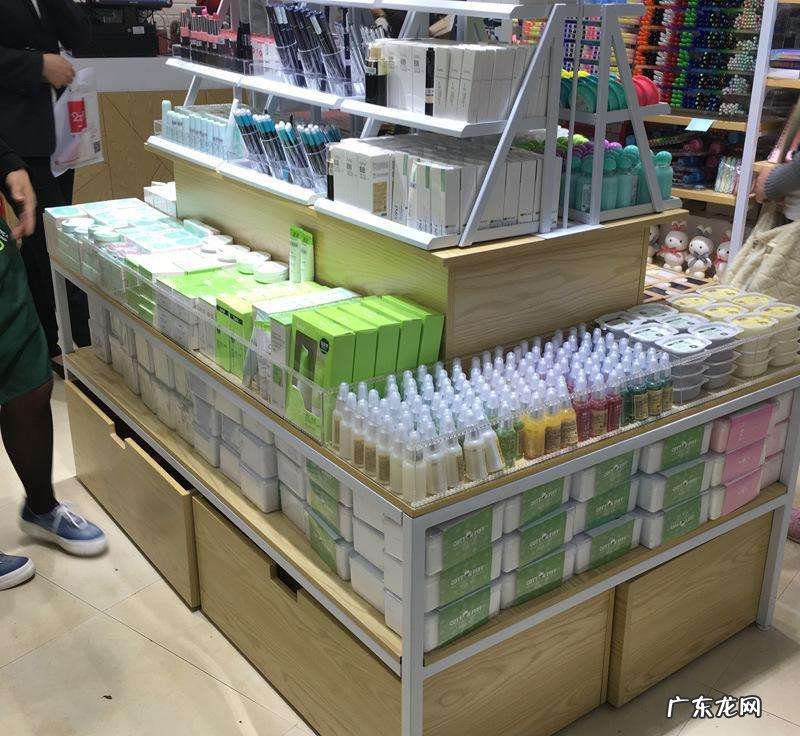 开个两元店需要多少钱？开两元店赚钱么？
