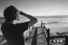 适合发朋友圈的句子孤独 【抖音文案】发朋友圈孤独的句子说说心情