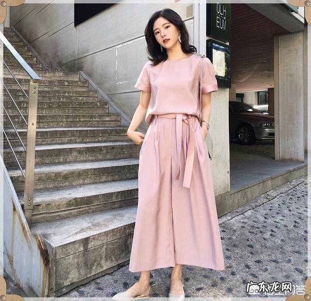 告别冬日沉闷，春季不穿红色卫衣，如何吸引男神注意力？