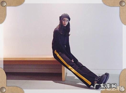 告别冬日沉闷，春季不穿红色卫衣，如何吸引男神注意力？