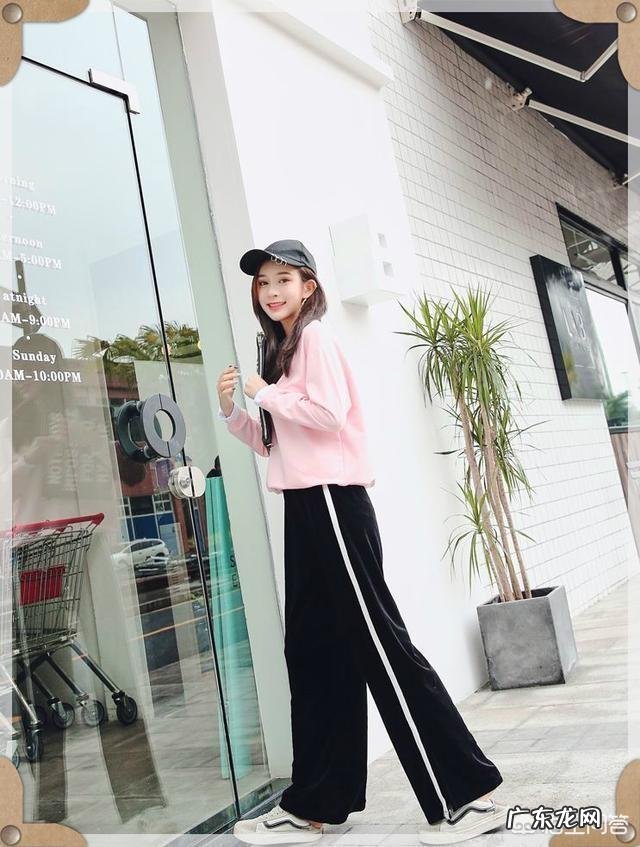 告别冬日沉闷，春季不穿红色卫衣，如何吸引男神注意力？