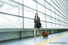 经常出差的工作一般都是什么？你觉得，出差是享受，还是折磨？