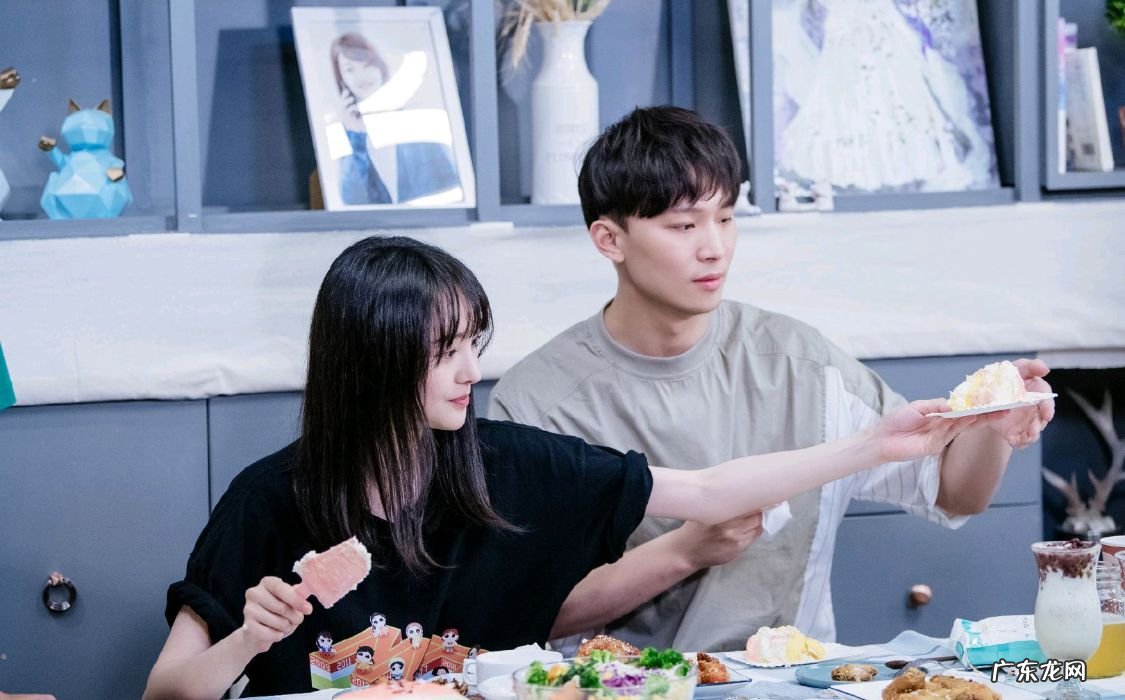 张恒和郑爽什么关系 张恒帮郑爽偷逃税被罚三千多万