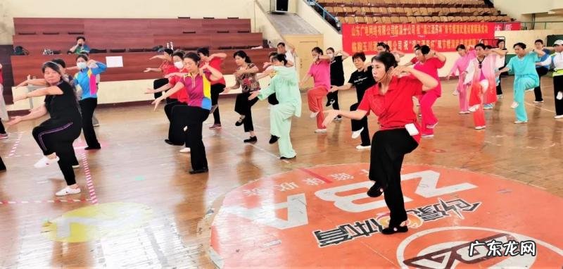 32式太极剑分解教学全套 32式太极剑