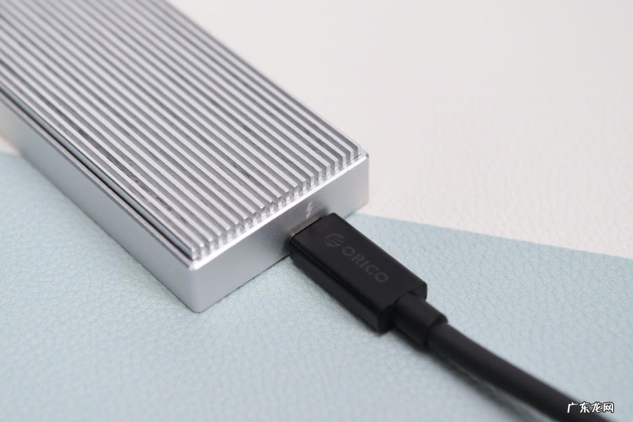 雷电接口和type c 一样吗？二者的区别在哪？