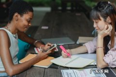 拼多多卖鞋子选哪个类目 拼多多能看到别人的类目吗？拼多多类目怎么选？拼多多主营类目怎