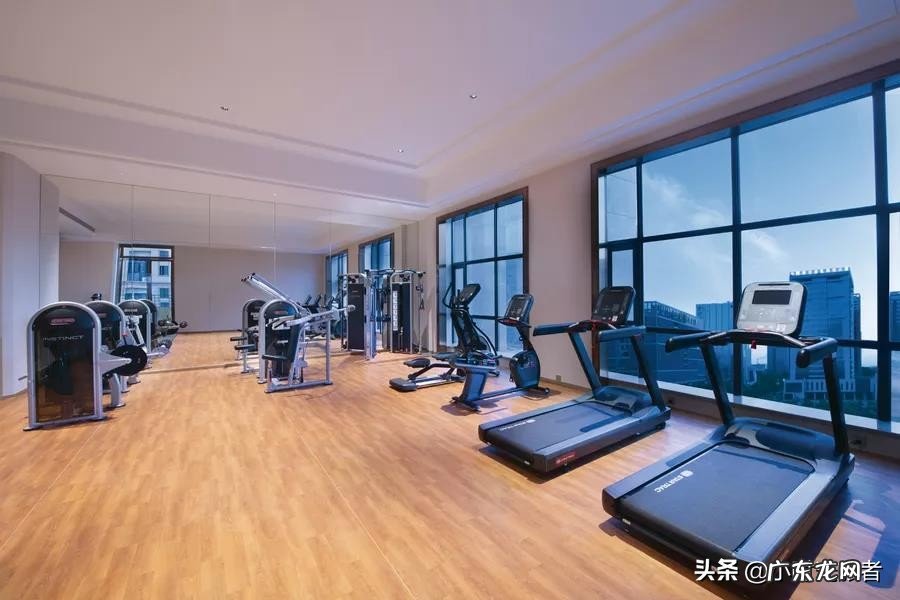 华美酒店在哪里?怎么样?