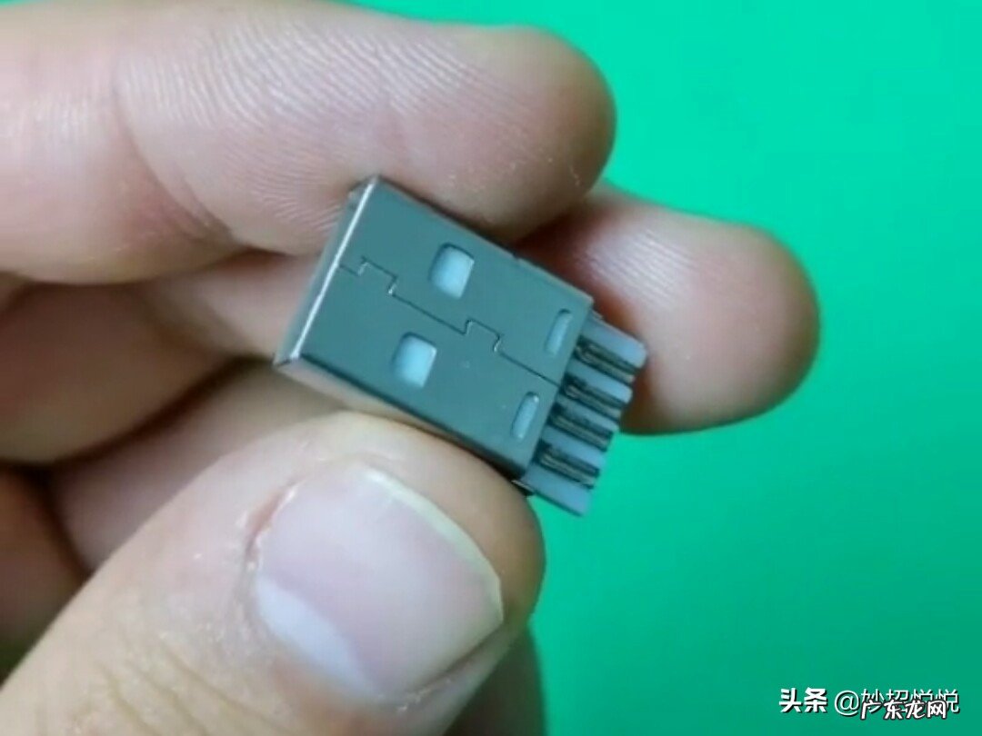 充电器失灵的补救方法 充电线不灵敏了怎么办