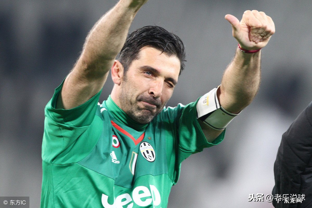 足球位置介绍和详解图 美式足球位置有哪些