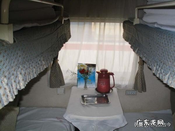 火车卧铺的五个等级介绍 火车高级软卧几个人一间