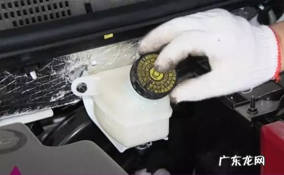 汽车保养项目明细表大全 汽车保养周期一览表