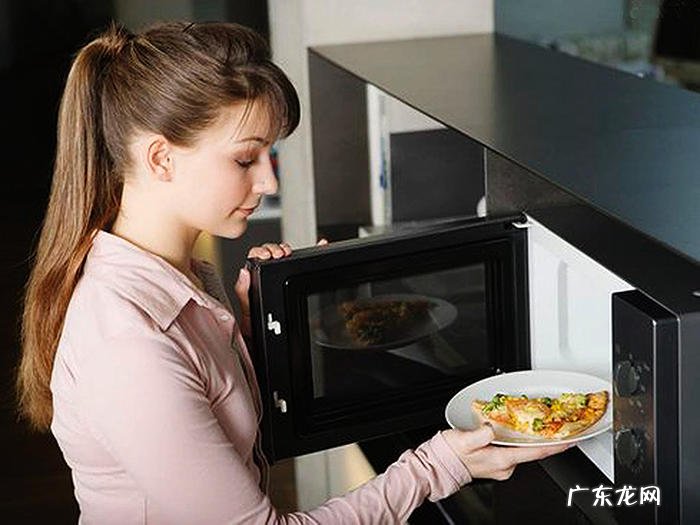 微波炉跟光波炉的区别 微波炉和光波炉一样吗